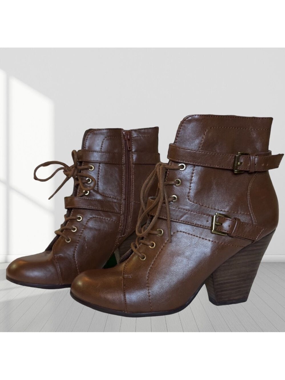 Ankle bootie - Picture 4 of 8
